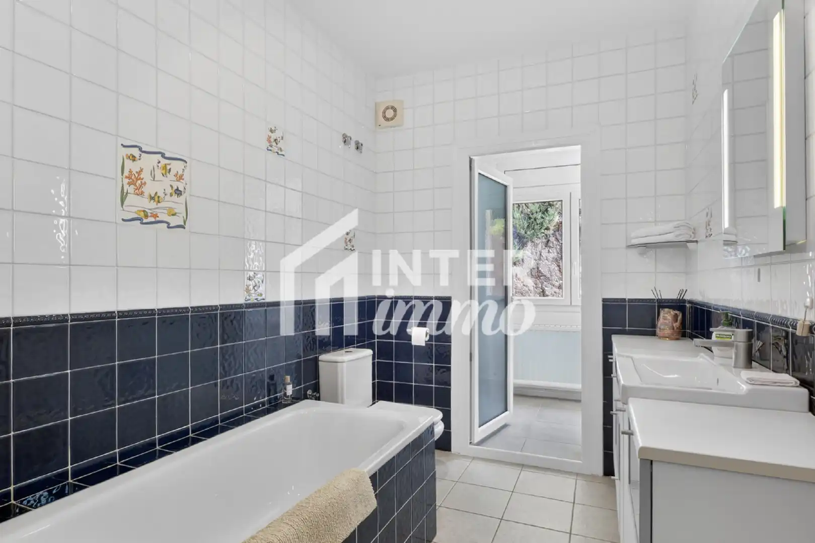 Casa amb piscina en venda a Calle Belgica 174, imagen 23