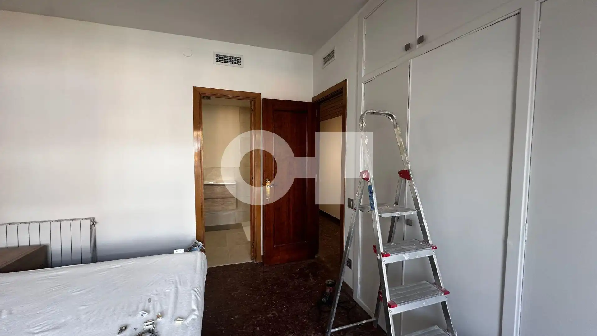 Schlafzimmer von Wohnung zur Miete in Barcelona mit Parkett, Terrasse und Alarm