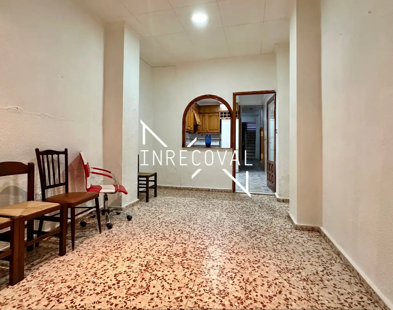 Casa aparellada amb terrassa en venda a Carrer de Cantarrana, imagen 4