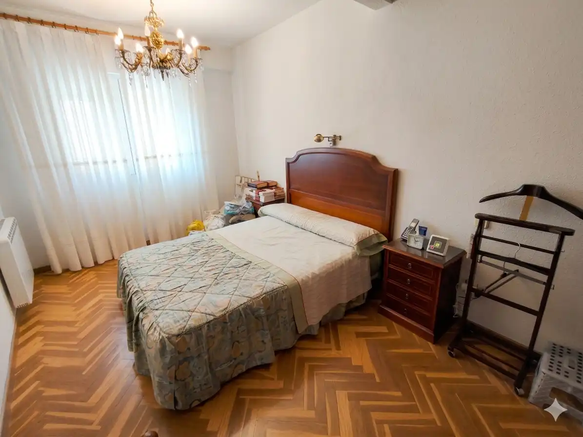 Dormitori de Pis en venda en San Lorenzo de El Escorial amb Calefacció, Parquet i Traster