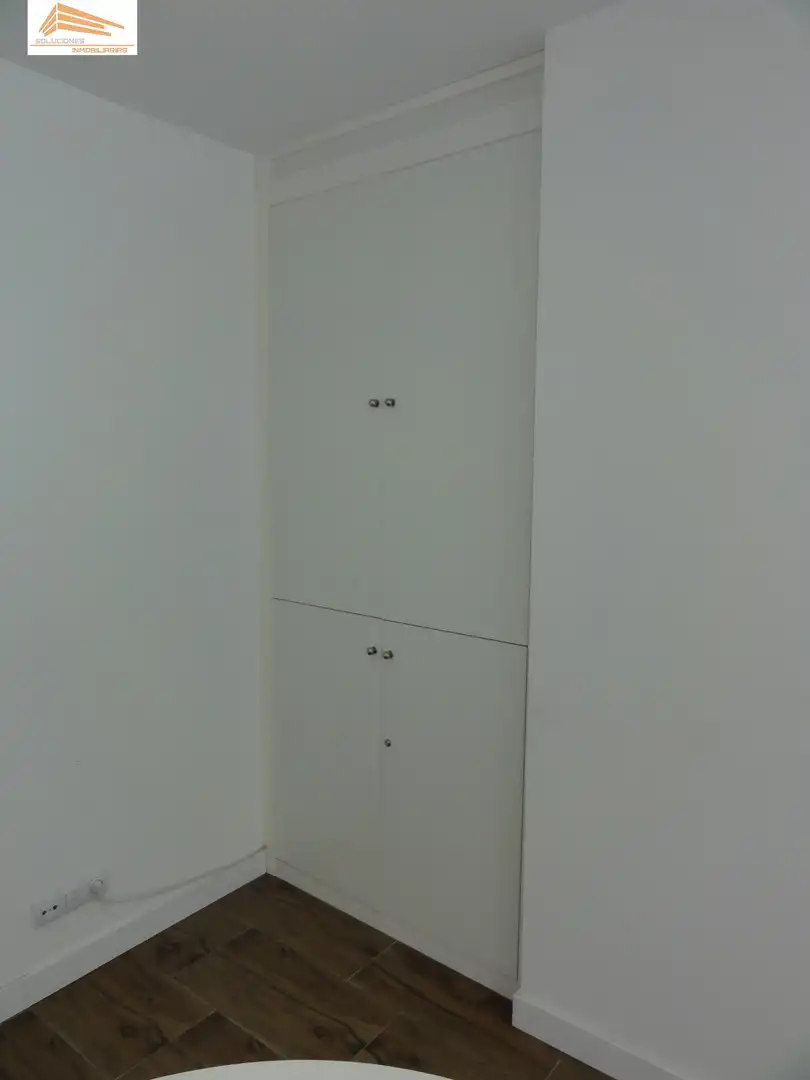 Commercial properties for sale in Calle Alfonso X, Aranzana