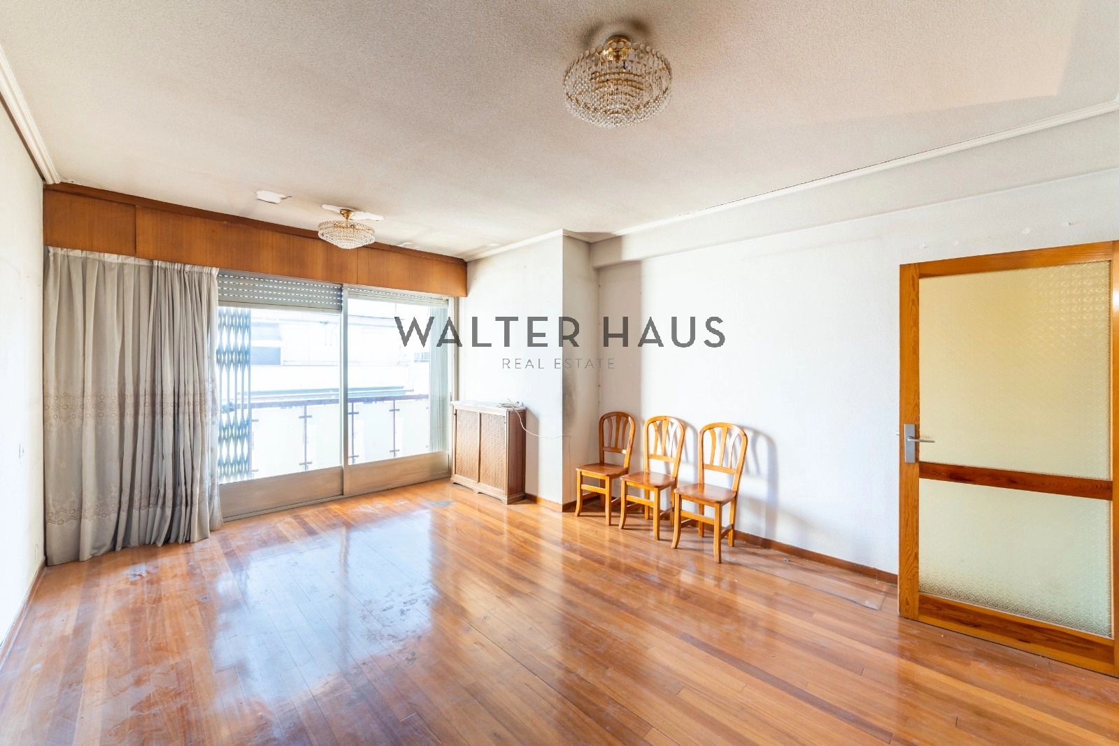 Living room of Flat for sale in  Madrid Capital  with Heating