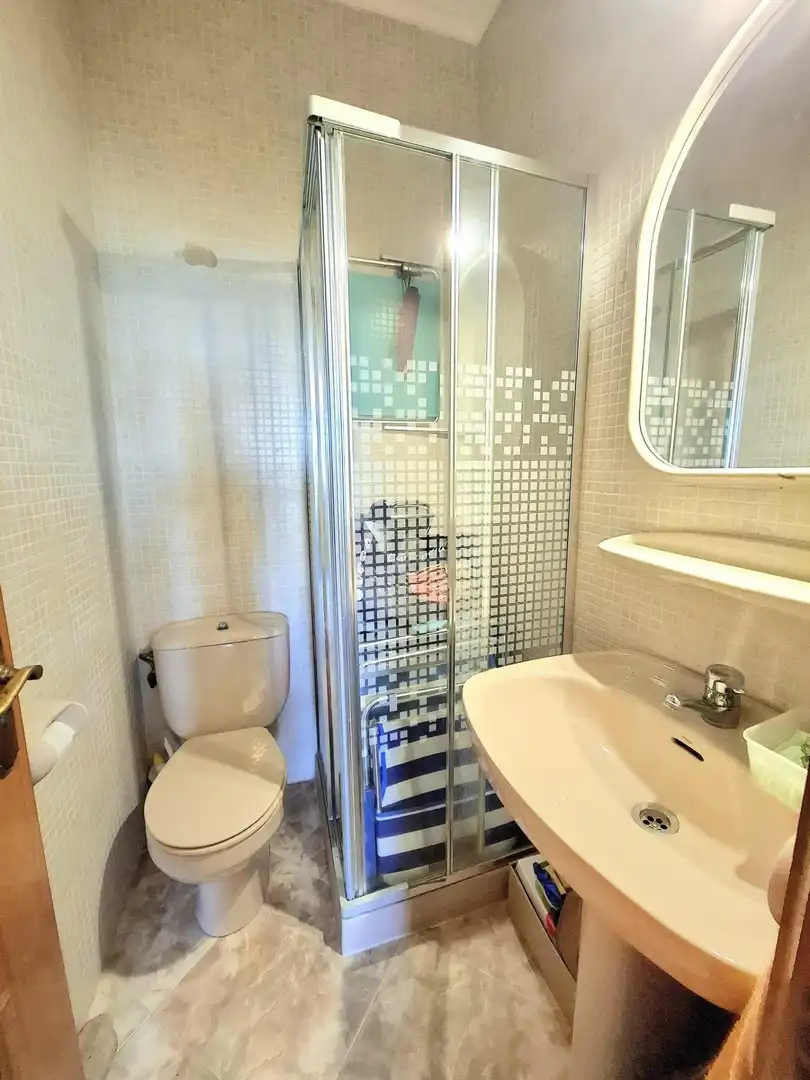 Badezimmer von Wohnungen zum Verkauf in Valencia mit Gemeinschaftspool