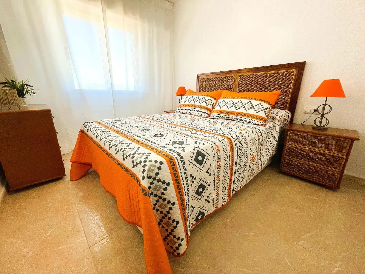 Apartments for rent in Paseo MARITIM NEPTU, 53, Playa de Gandia