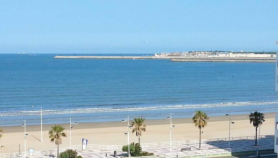 Photo 1 of Flat for sale in Paseo Marítimo, Valdelagrana, Cádiz