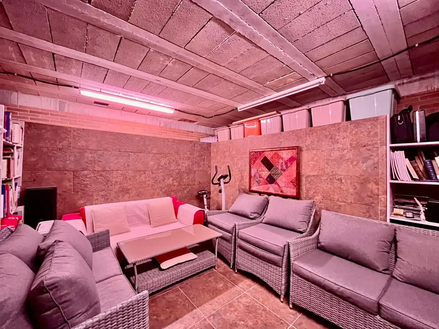 Casa adosada en venta en Vilanova i la Geltrú con Calefacción, Jardín privado y Terraza