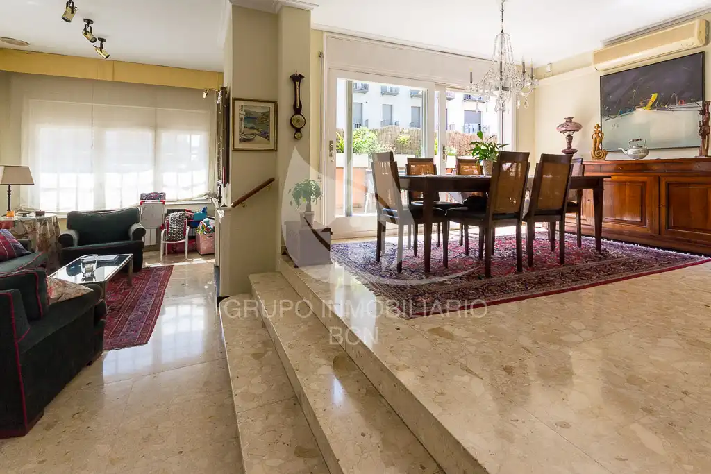 Dining room of Houses for sale in Montcada i Reixac  with Air Conditioner, Heating and Terrace