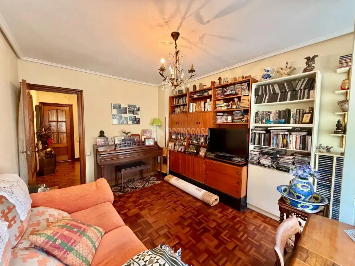 Wohnzimmer von Wohnung zum Verkauf in Santander