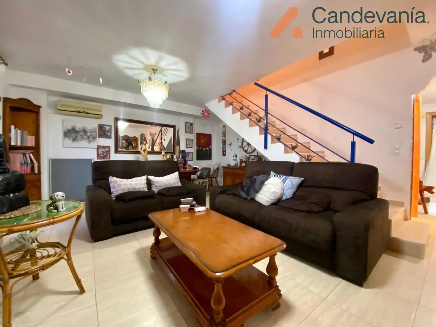 Sala de estar de Casa adosada en venta en Las Pedrosas con Aire acondicionado, Calefacción y Jardín privado