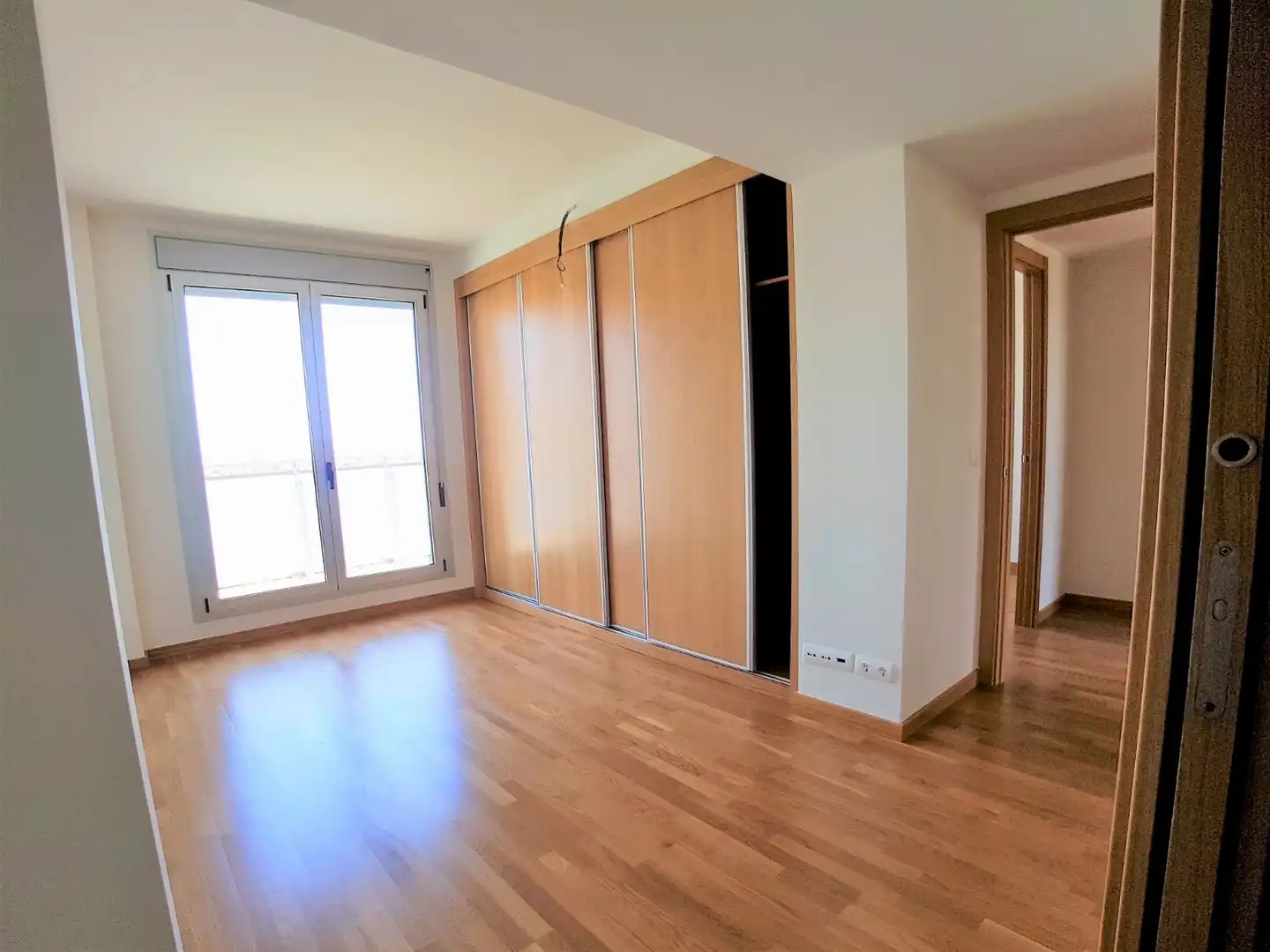 Dormitori de Àtic de lloguer en Sant Adrià de Besòs amb Aire condicionat, Calefacció i Parquet