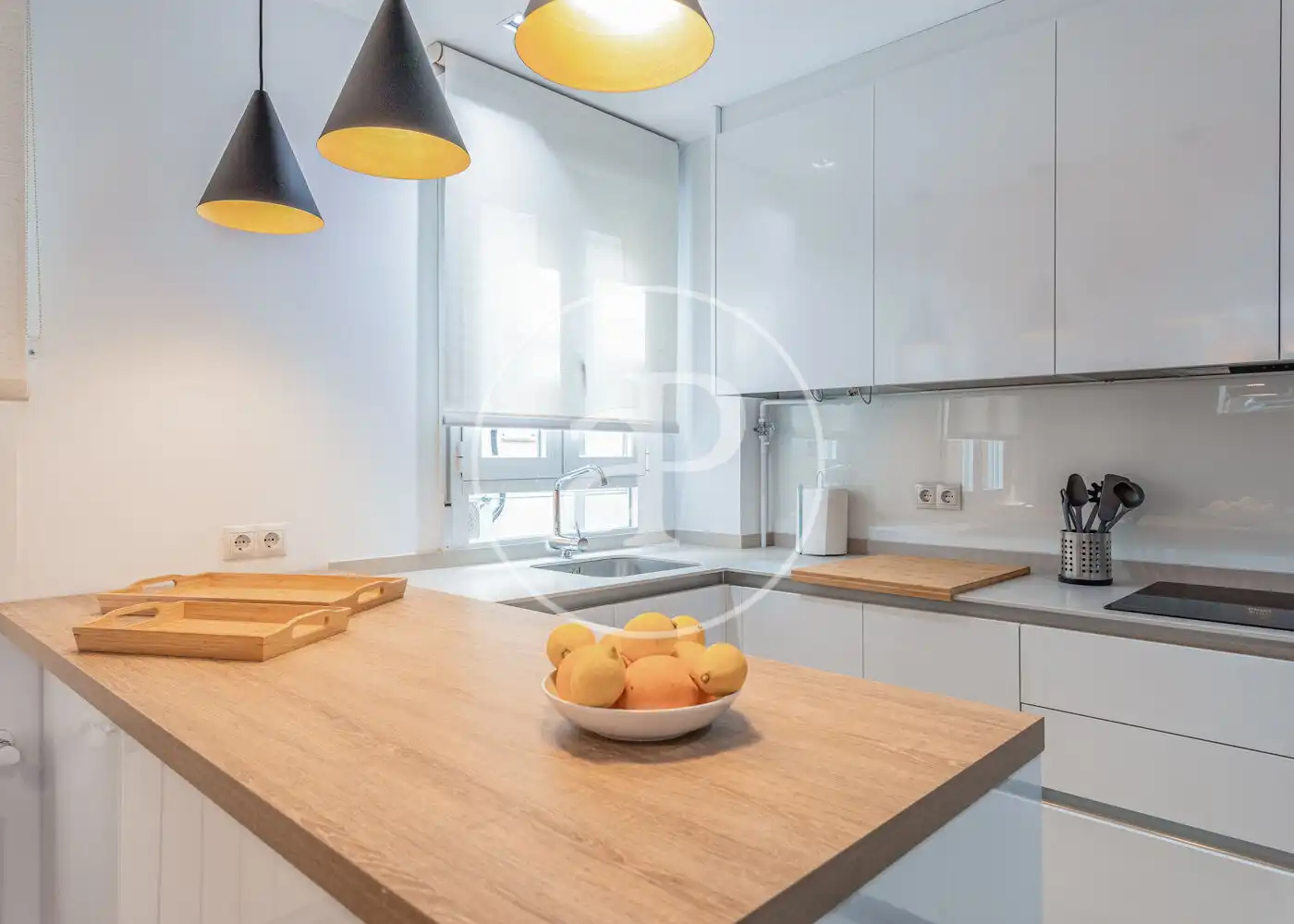 Wohnung zur Miete in C. de Alejandro Saint Aubin, Chopera