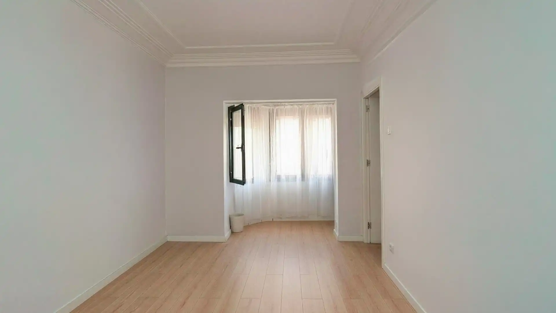 Bedroom of Flat for sale in L'Hospitalet de Llobregat