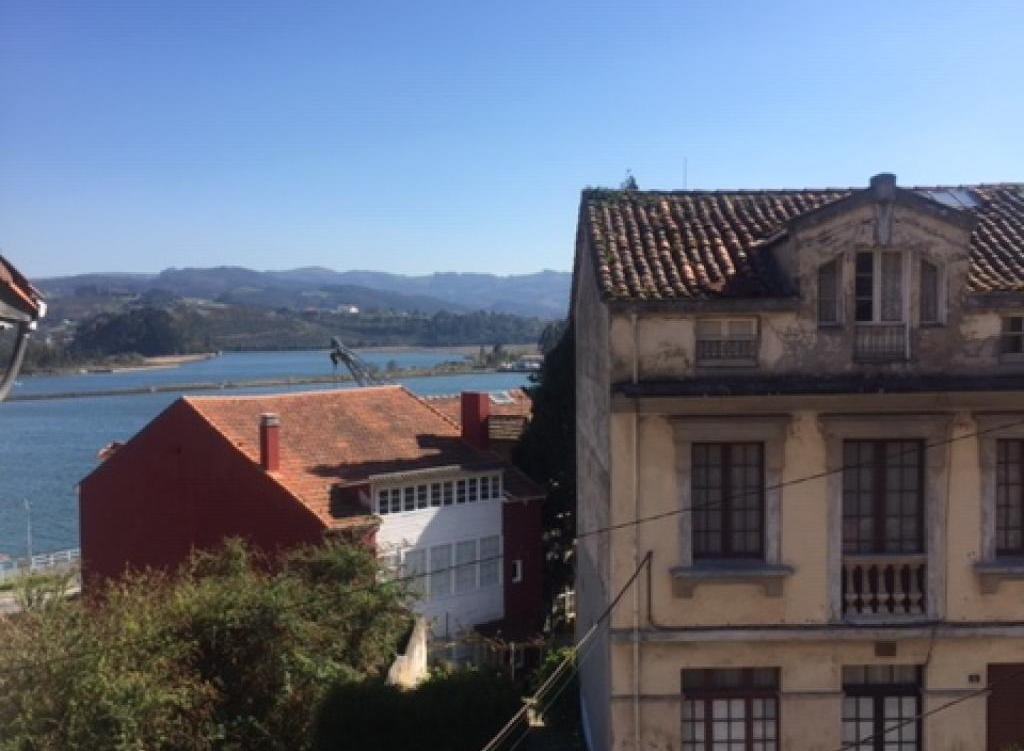 Vista exterior de Casa o xalet en venda en Muros de Nalón