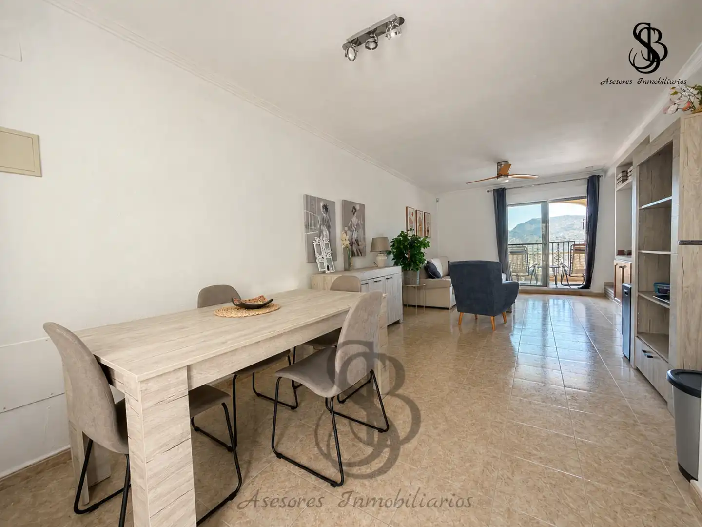 Comedor de Casa adosada en venta en Busot con Aire acondicionado, Calefacción y Jardín privado