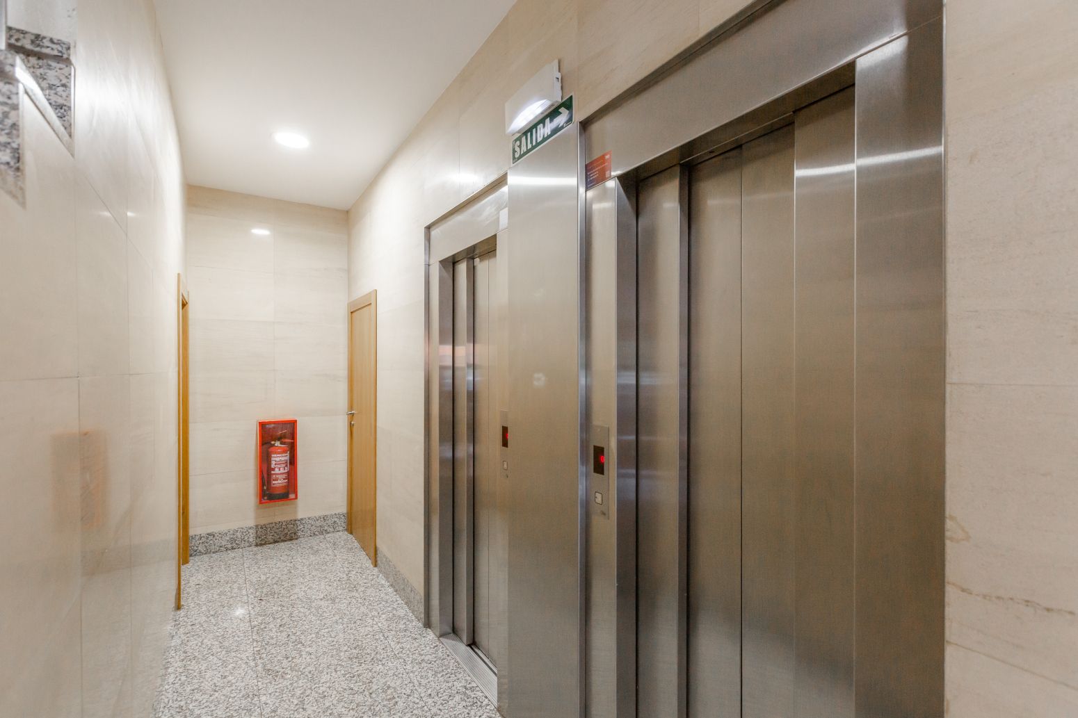 Pis en venda en  Pamplona / Iruña amb Calefacció, Parquet i Balcó