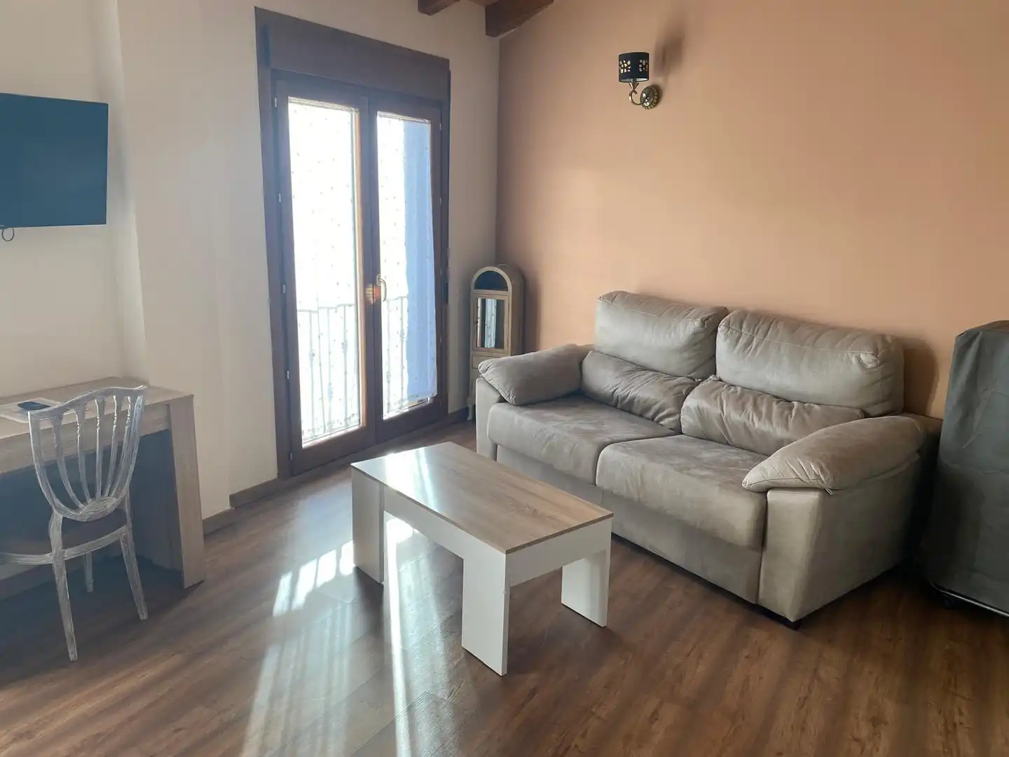 Sala de estar de Edificio en venta en Anento
