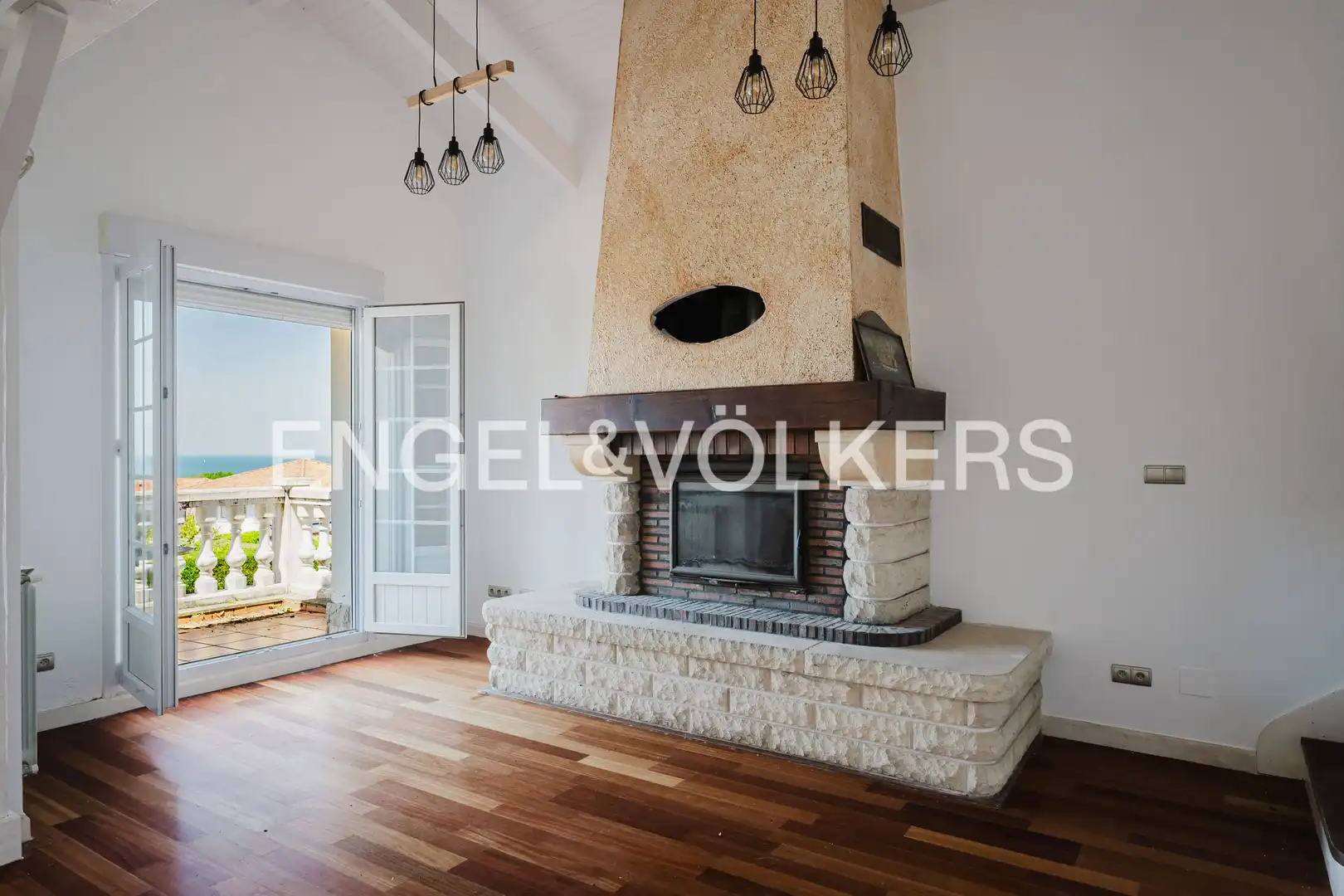 Sala de estar de Finca rústica en venta en Hendaye con Aire acondicionado, Calefacción y Jardín privado