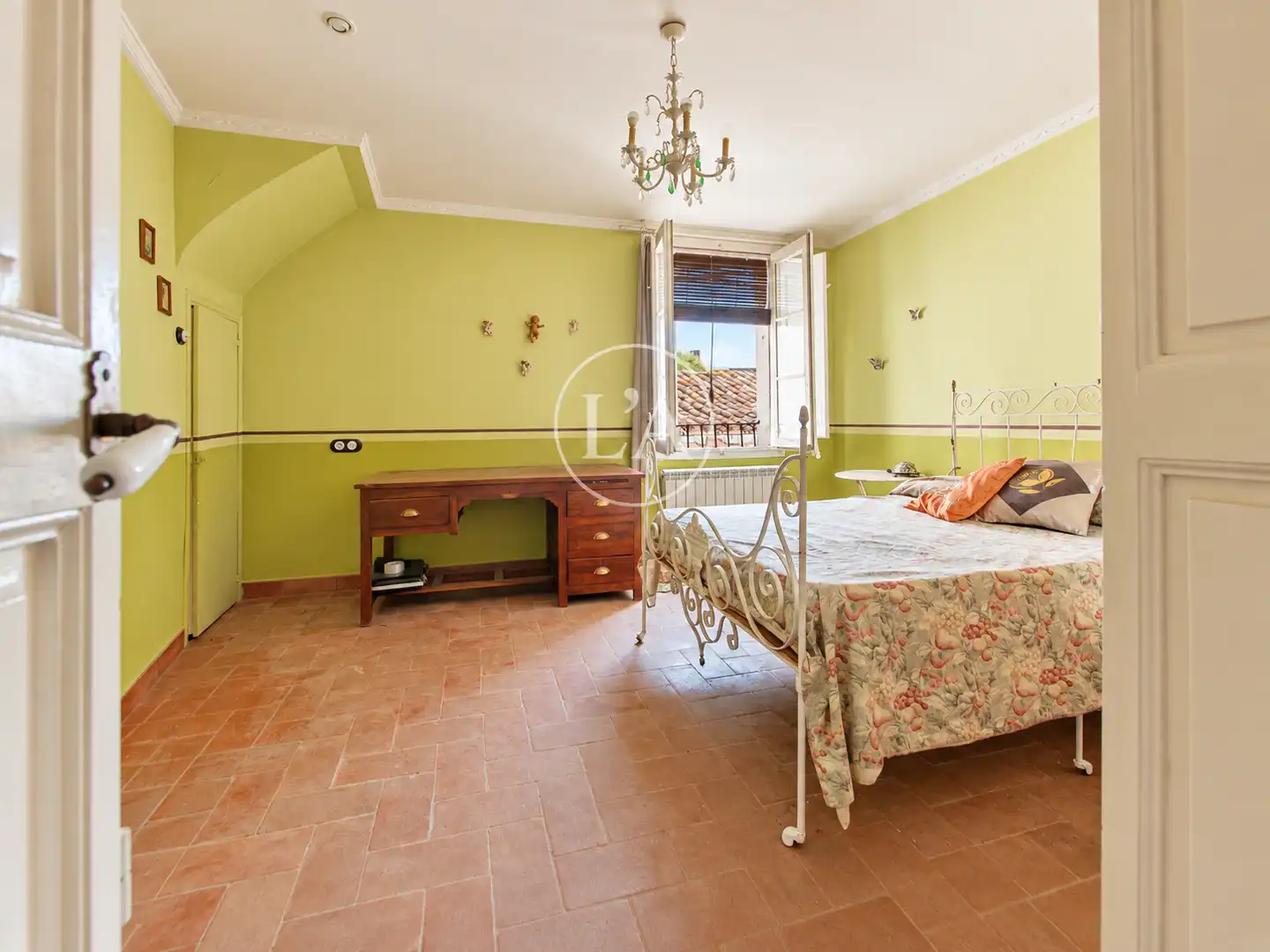 Casa aparellada amb terrassa en venda a Carrer de la Verge de la Pineda, imagen 33
