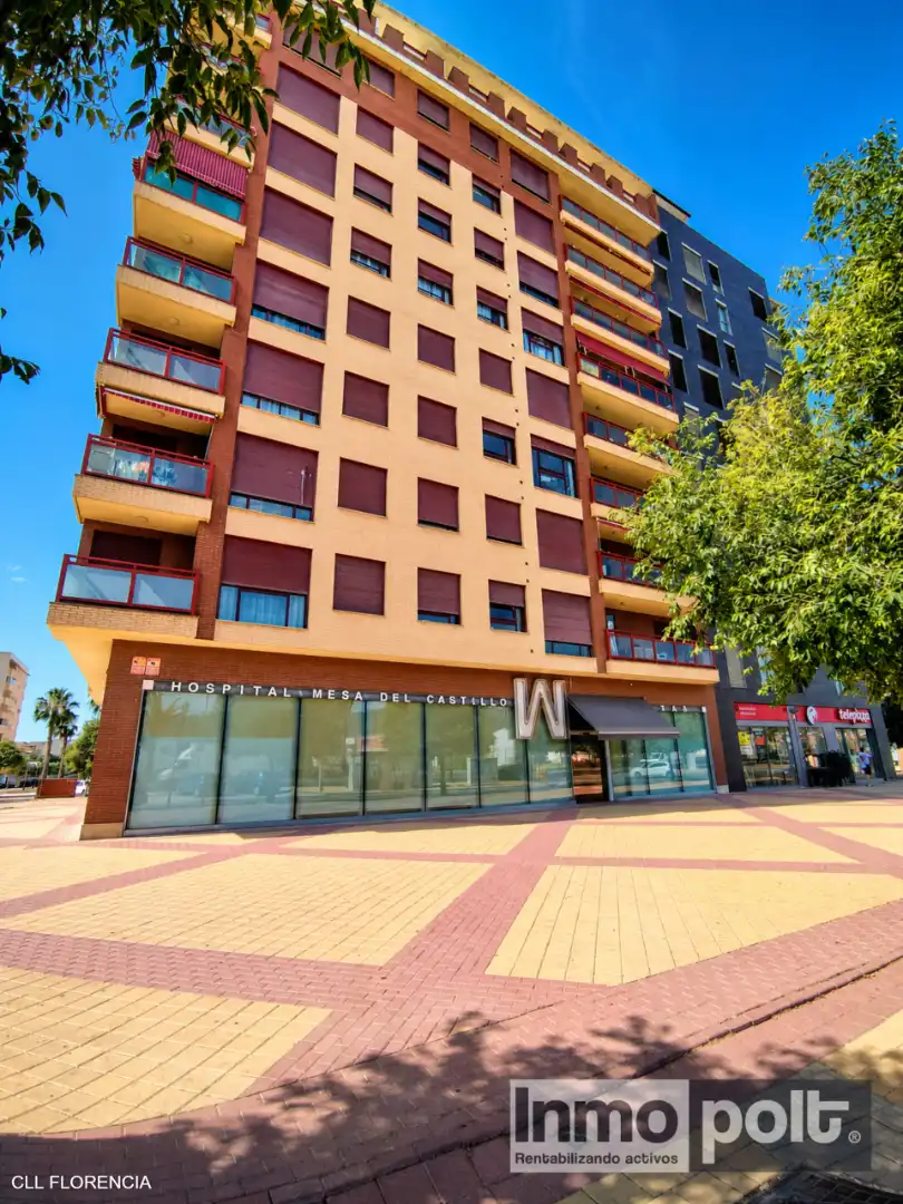 Außenansicht von Wohnung zur Miete in Murcia mit Ofen