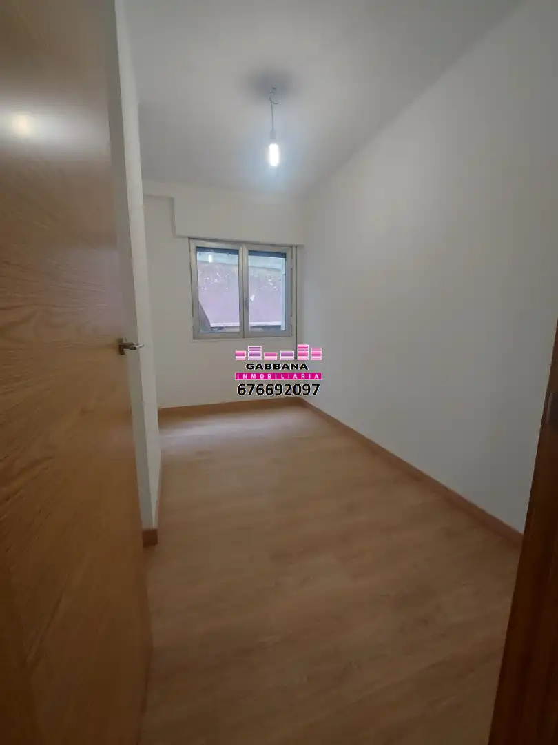 Piso de alquiler en Rúa de Jenaro de la Fuente, 50, Casablanca - Calvario