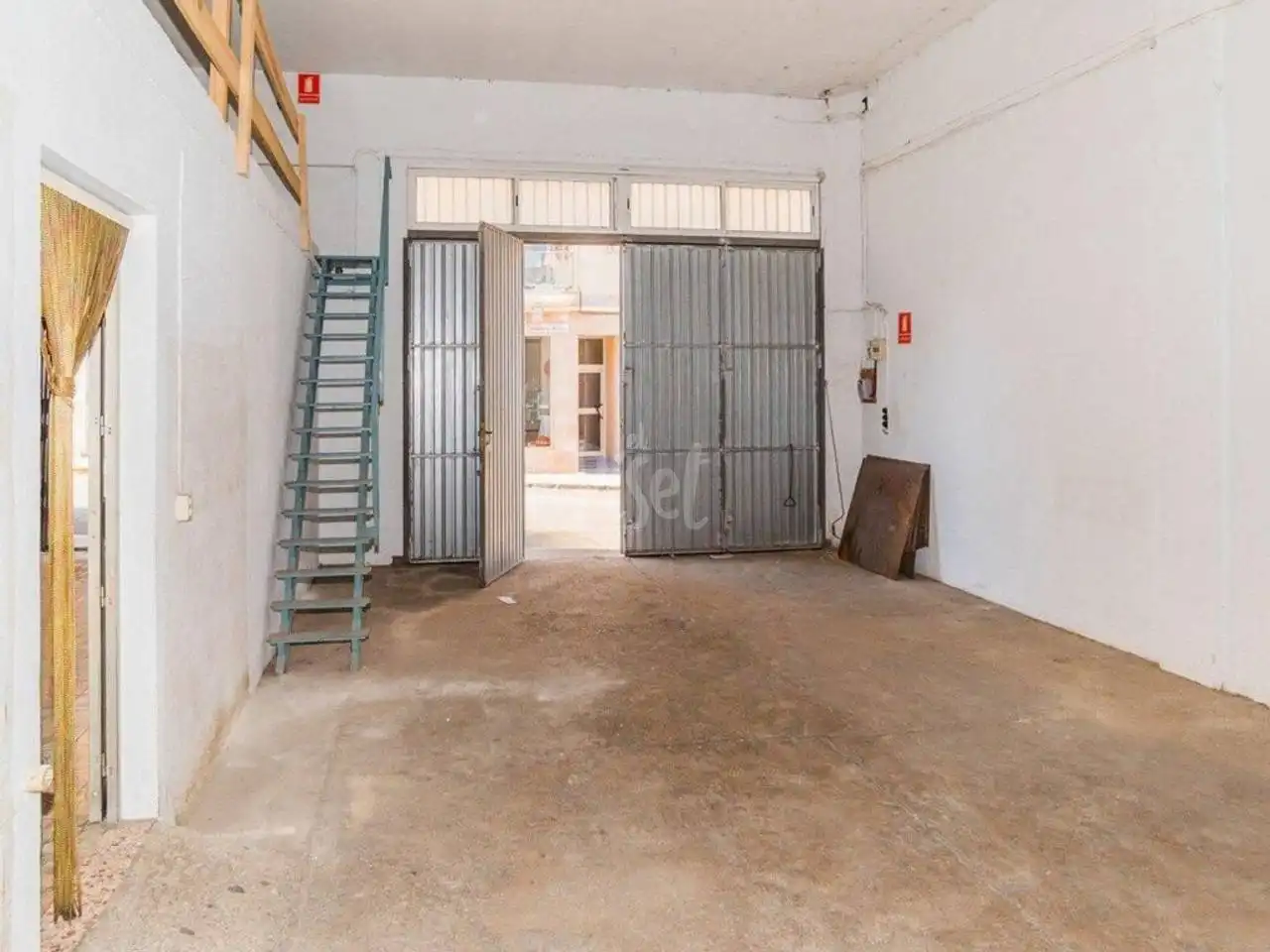 Industrial building for sale in Grau - Quintanes, imagen 2