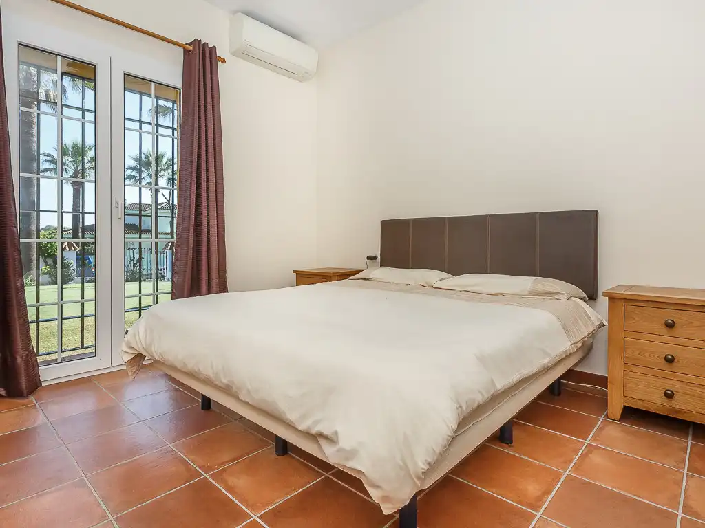 Haus mit Pool zum Verkauf in Sotogrande Costa, imagen 19