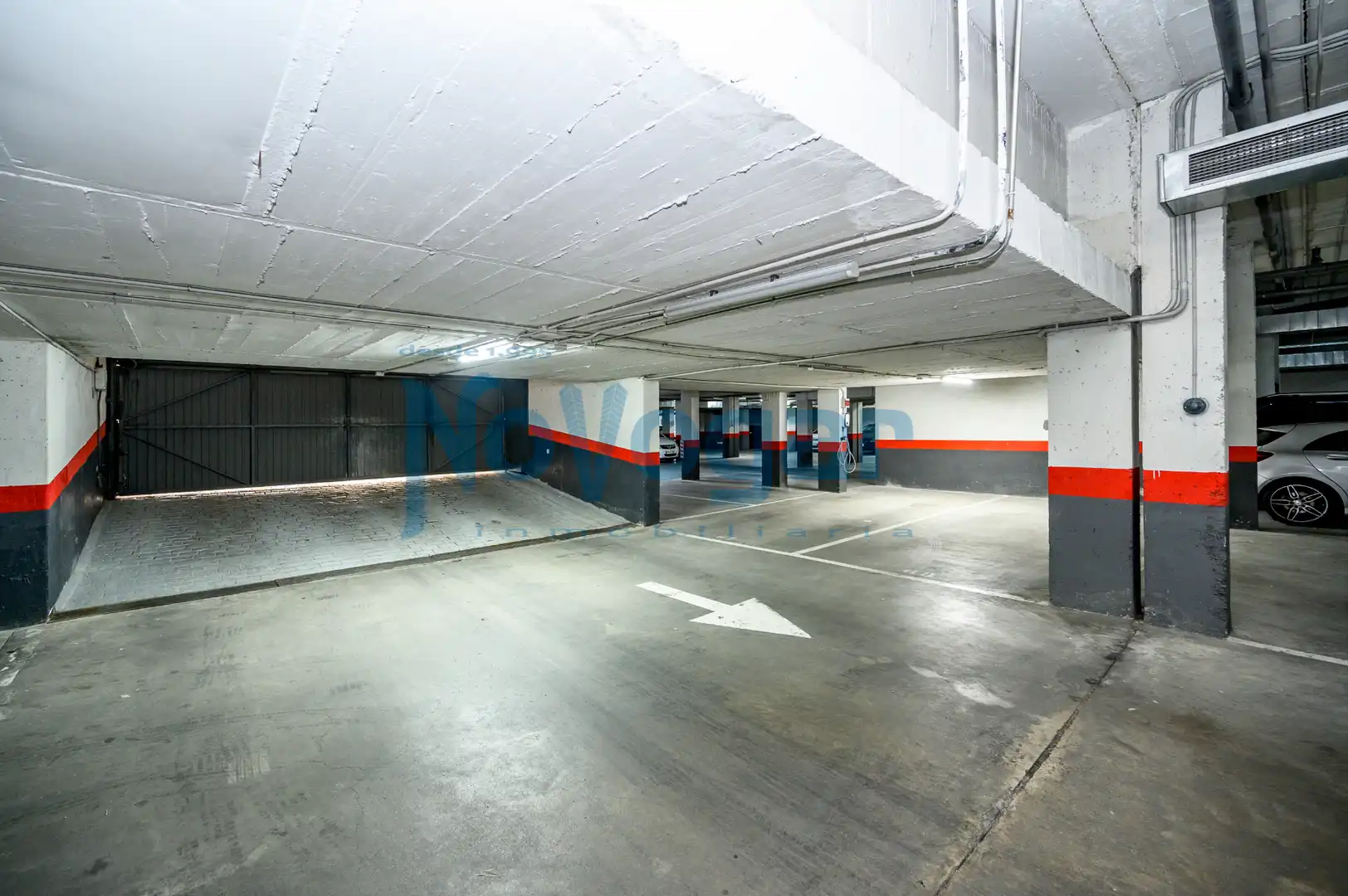 Parking of Flat for sale in Móstoles  with Air Conditioner, Heating and Parquet flooring