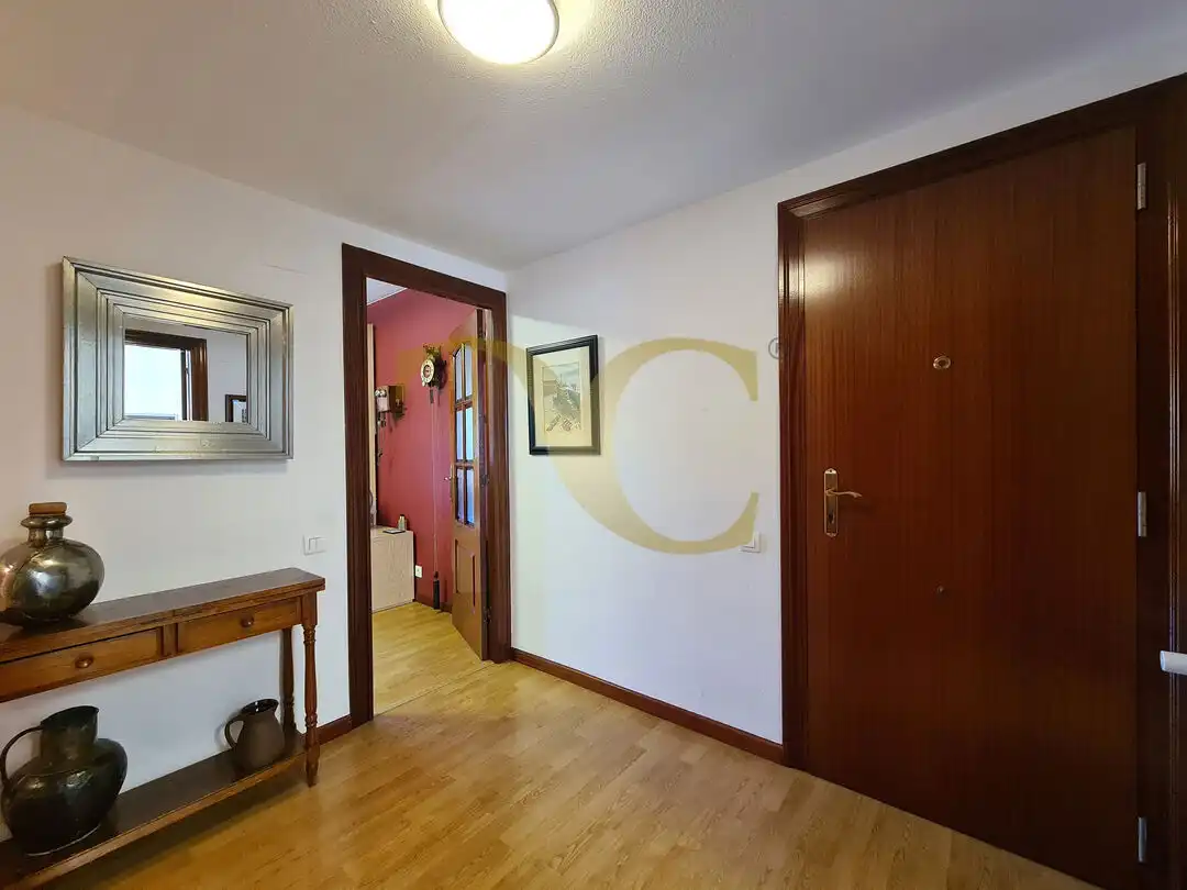Flat for sale in Oviedo   with Heating