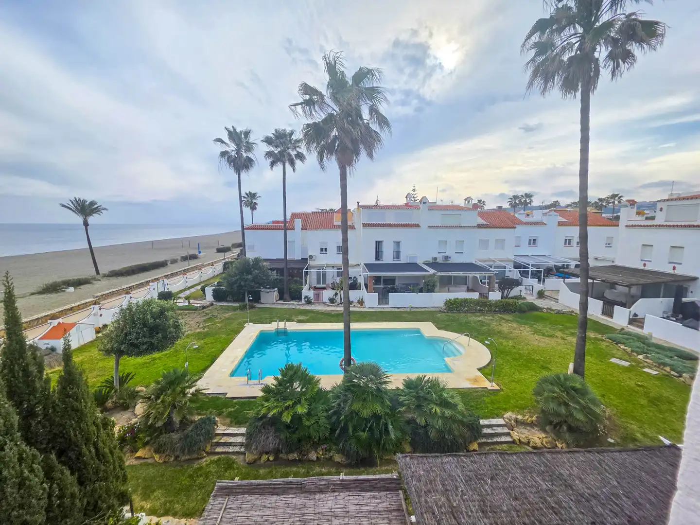 Maison mitoyenne avec piscine à vendre à Bahía de Casares, imagen 54