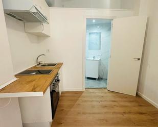 Kitchen of Apartment to rent in Badalona  with Heating, Parquet flooring and Oven