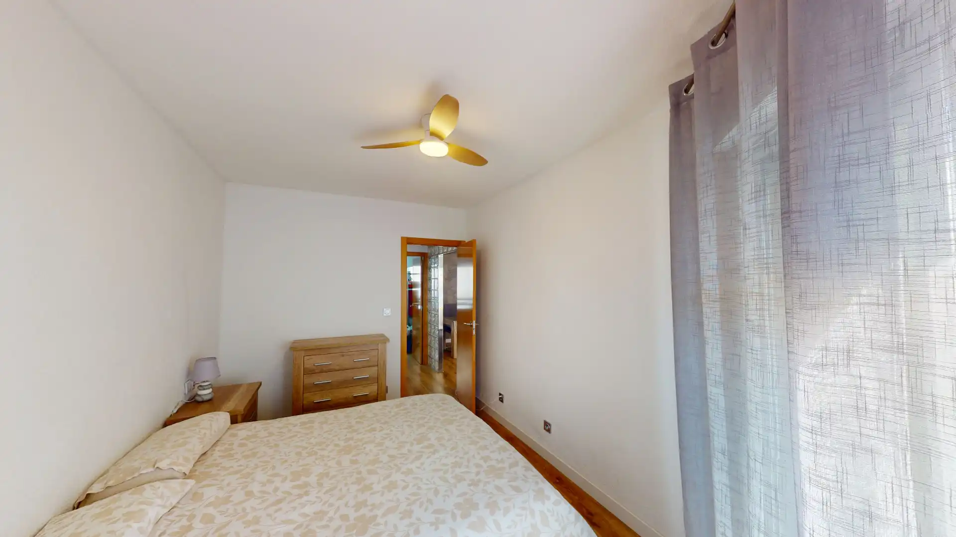 Bedroom of Flat for sale in Elche / Elx  with Furnished
