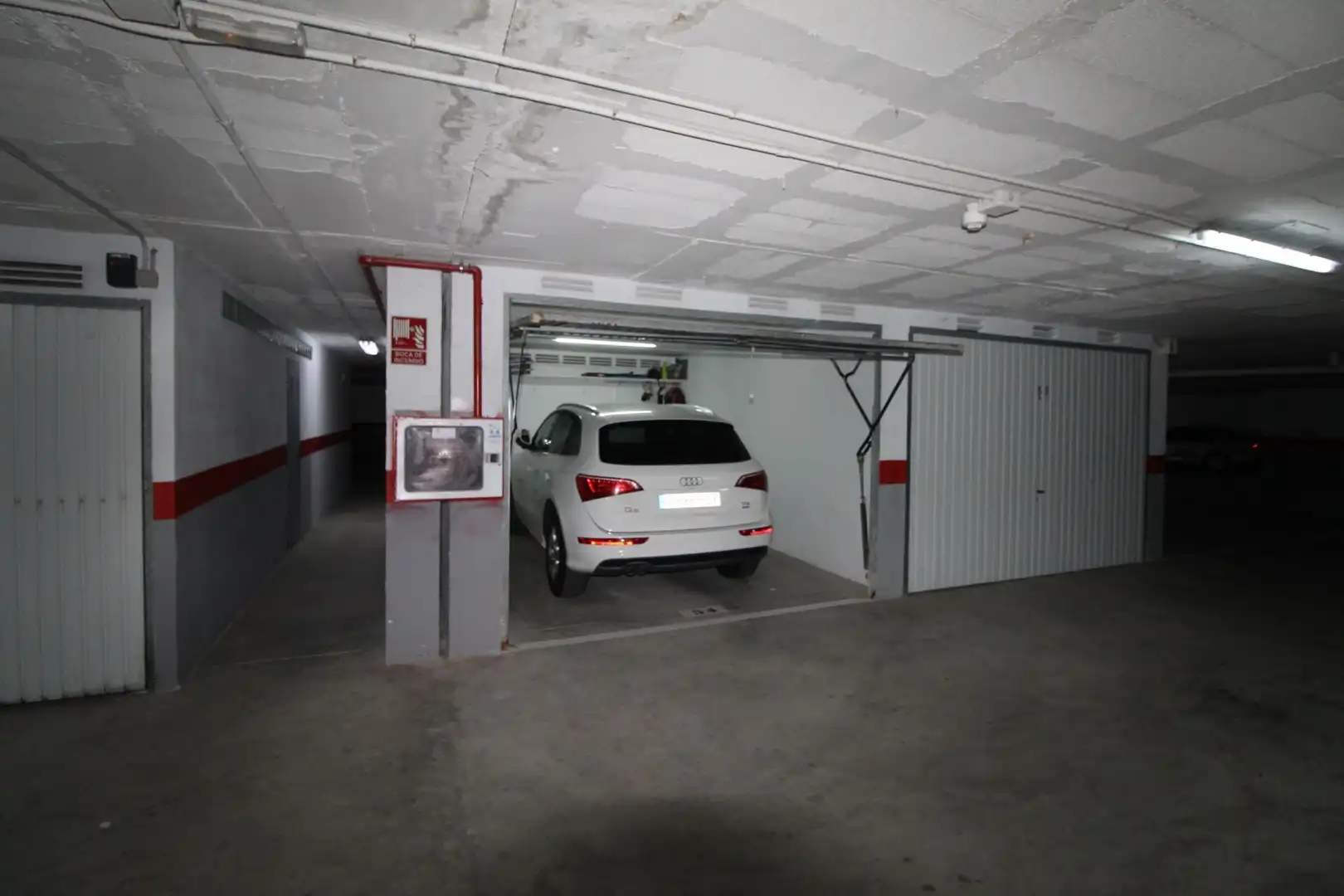 Parkplatz von Wohnungen zum Verkauf in Calpe / Calp mit Terrasse, Abstellraum und Gemeinschaftspool