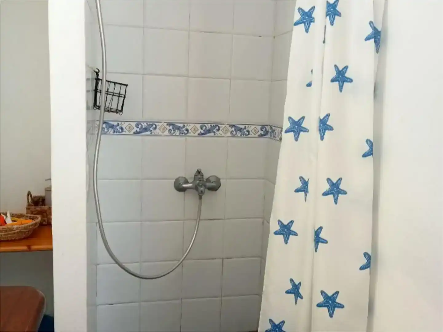 Baño de Piso de alquiler en Vallehermoso con Amueblado