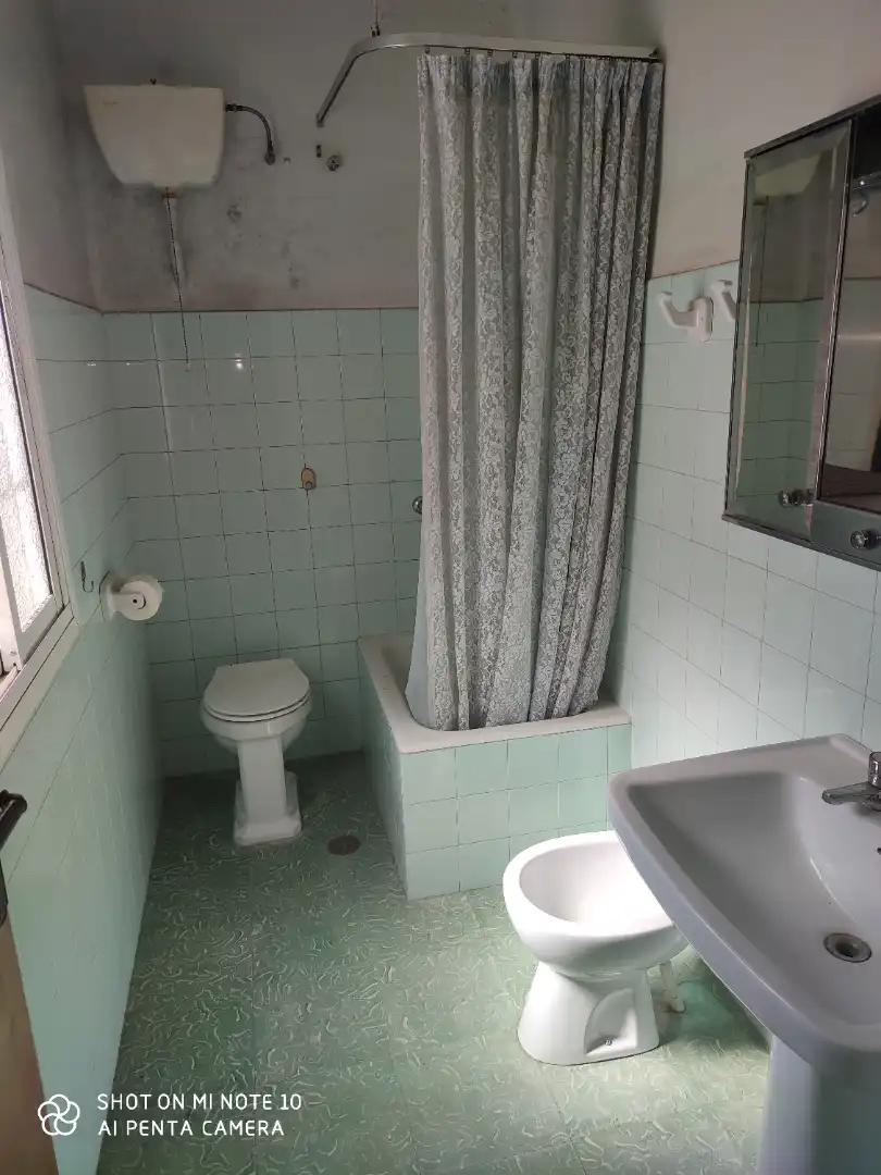 Bathroom of Houses for sale in Granada  with Storage room
