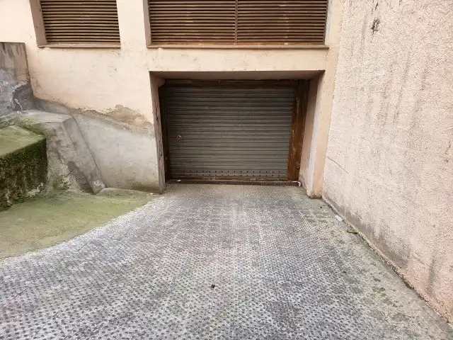 Parkplatz von Garage zum Verkauf in Esparreguera