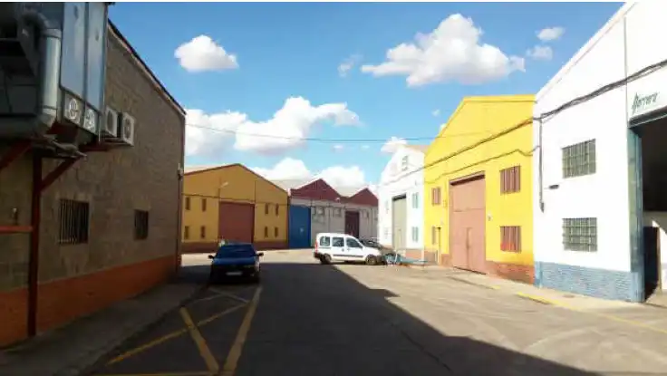 Industriegebäude zum Verkauf in PUERTOLLANO, imagen 3