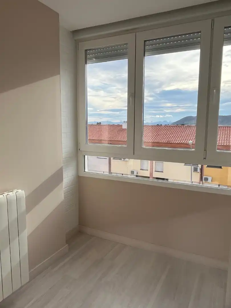 Schlafzimmer von Wohnung zum Verkauf in Tobarra mit Klimaanlage, Heizung und Terrasse