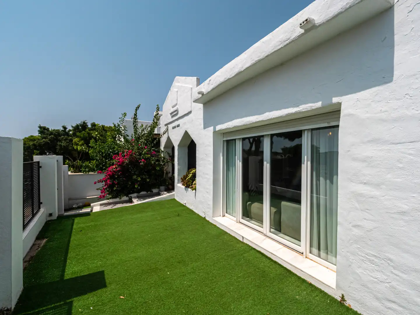 Terrace of Houses for sale in Elviria - Cabopino
