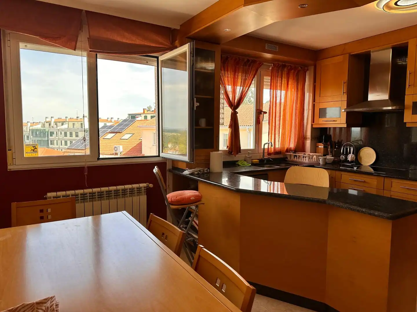 Cocina de Dúplex en venta en Boqueixón con Calefacción y Trastero
