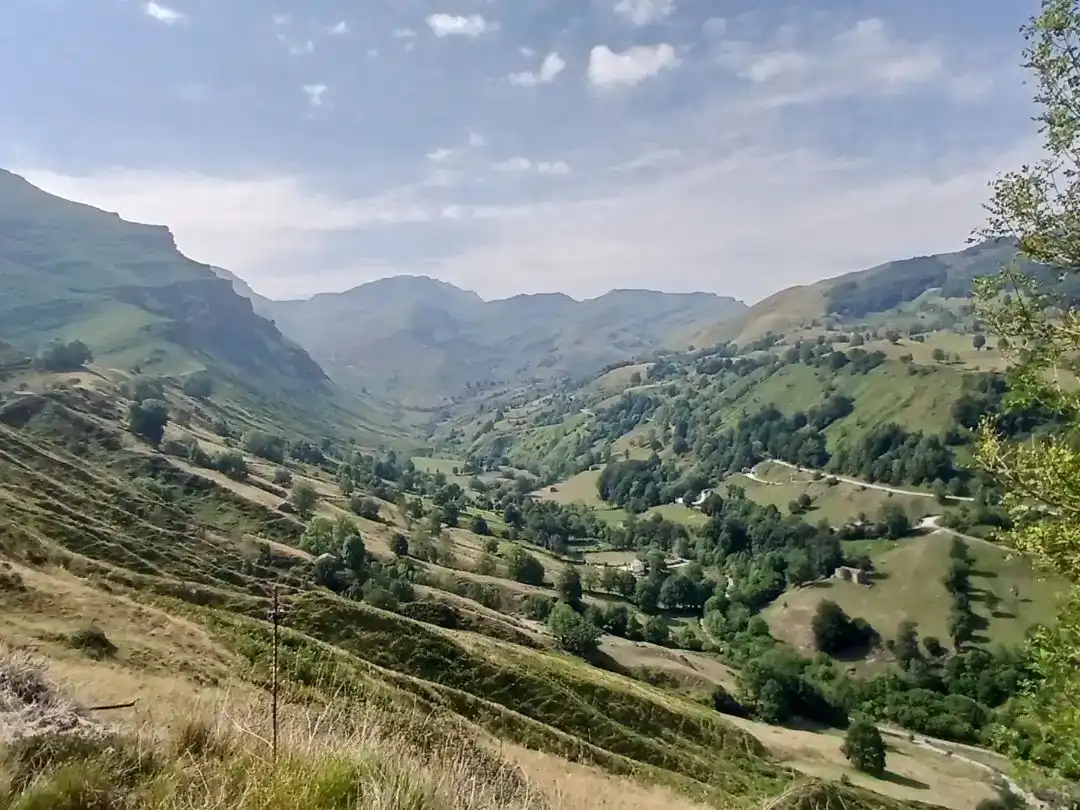 Vista exterior de Casa o xalet en venda en Miera
