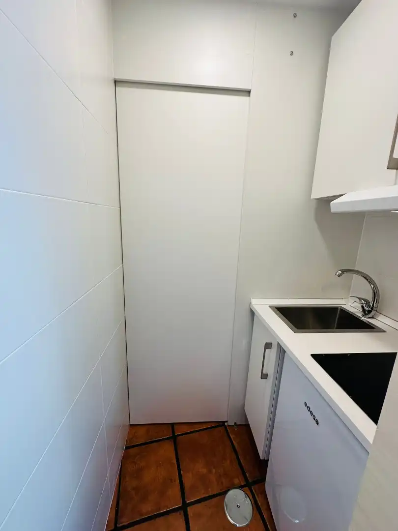 Estudio de alquiler en Calle Capuchinas, 8, Centro - Sagrario