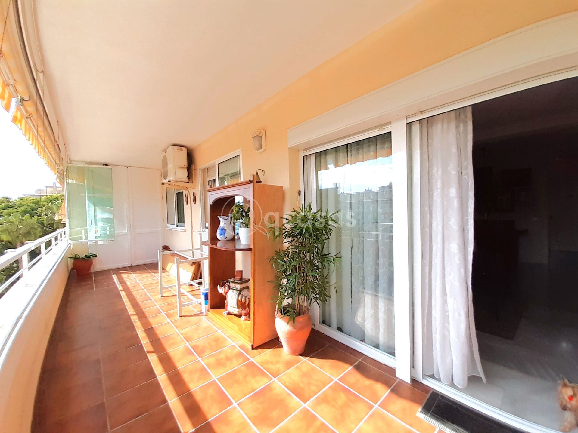 Vista exterior de Apartament en venda en Benalmádena amb Aire condicionat, Calefacció i Terrassa