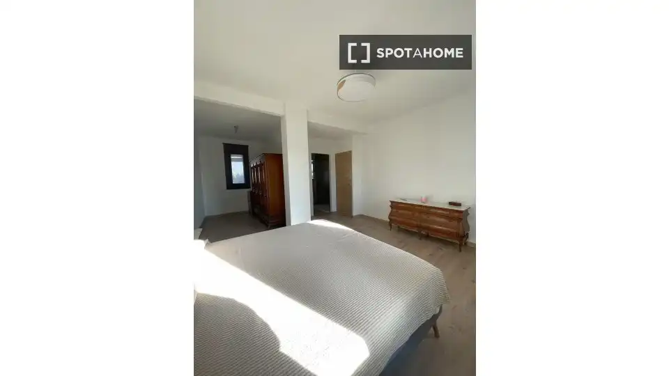 Bedroom of Flat for rent in Bétera  with Air Conditioner, Heating and Furnished