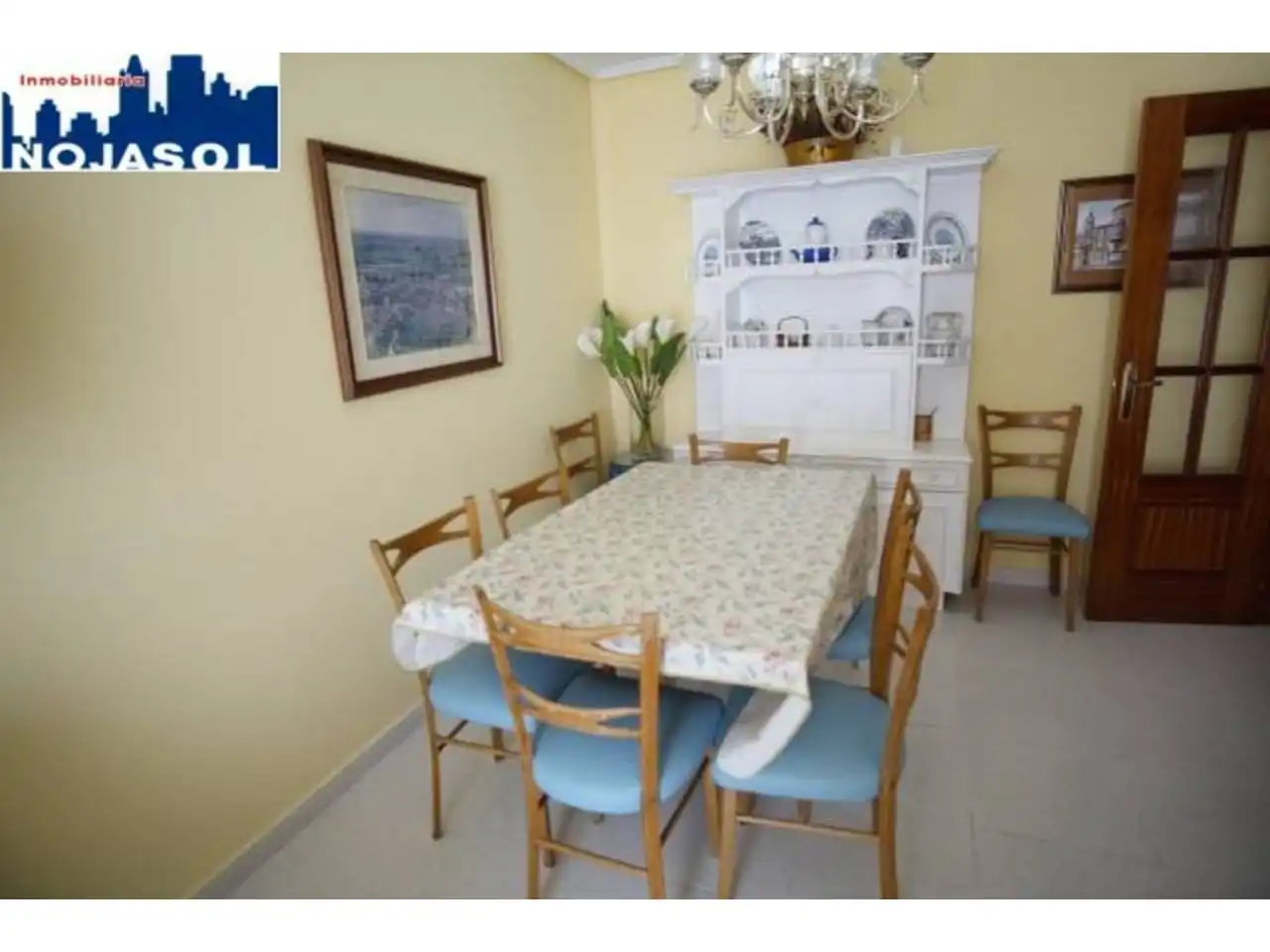 Esszimmer von Dachboden zur Miete in Noja mit Heizung, Terrasse und Möbliert