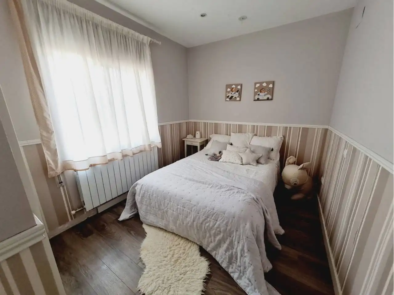 Dormitori de Casa o xalet en venda en Mont-roig del Camp amb Aire condicionat, Calefacció i Jardí privat