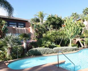 Piscina de Planta baixa en venda en Marbella amb Aire condicionat, Terrassa i Piscina