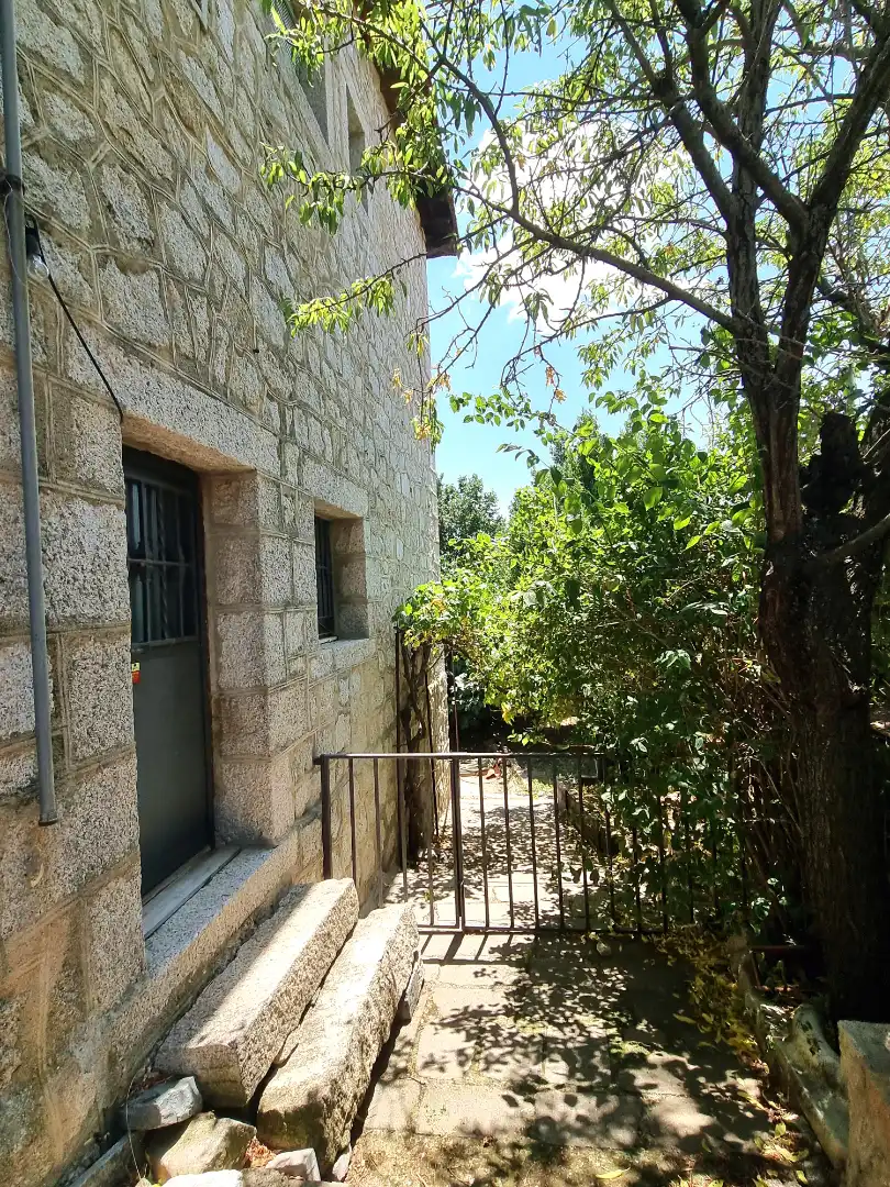 Vista exterior de Casa o xalet en venda en Hoyo de Manzanares