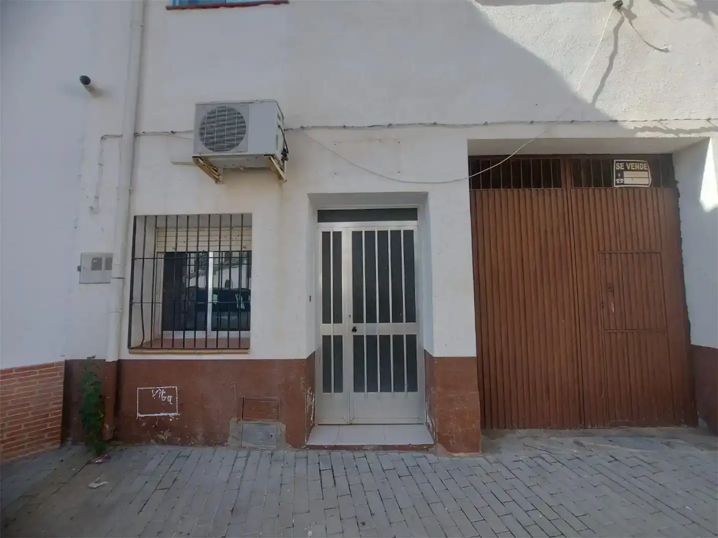 Vista exterior de Pis en venda en Fuenlabrada de los Montes amb Aire condicionat