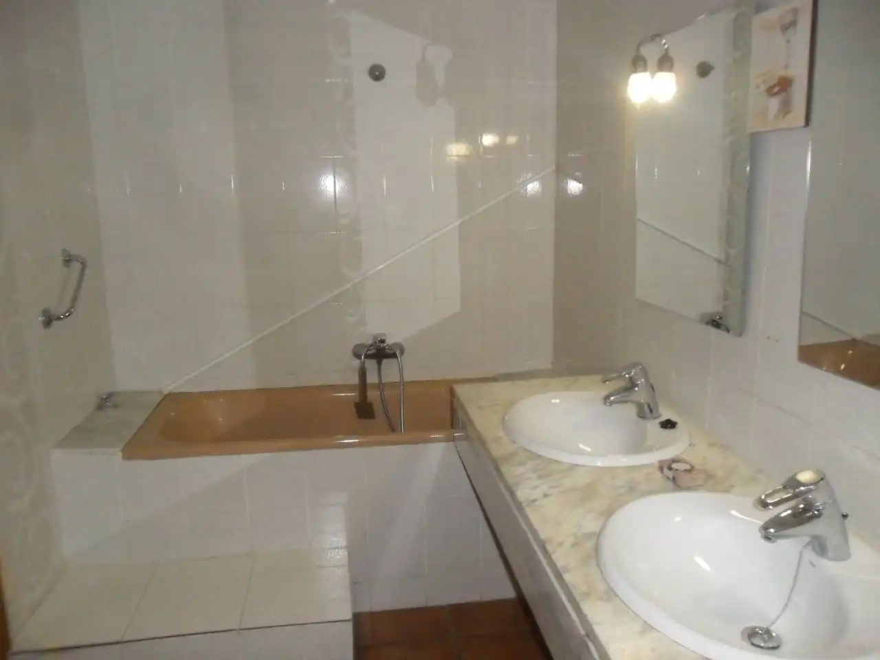 Bany de Casa o xalet de lloguer en Castellbisbal amb Aire condicionat, Calefacció i Jardí privat