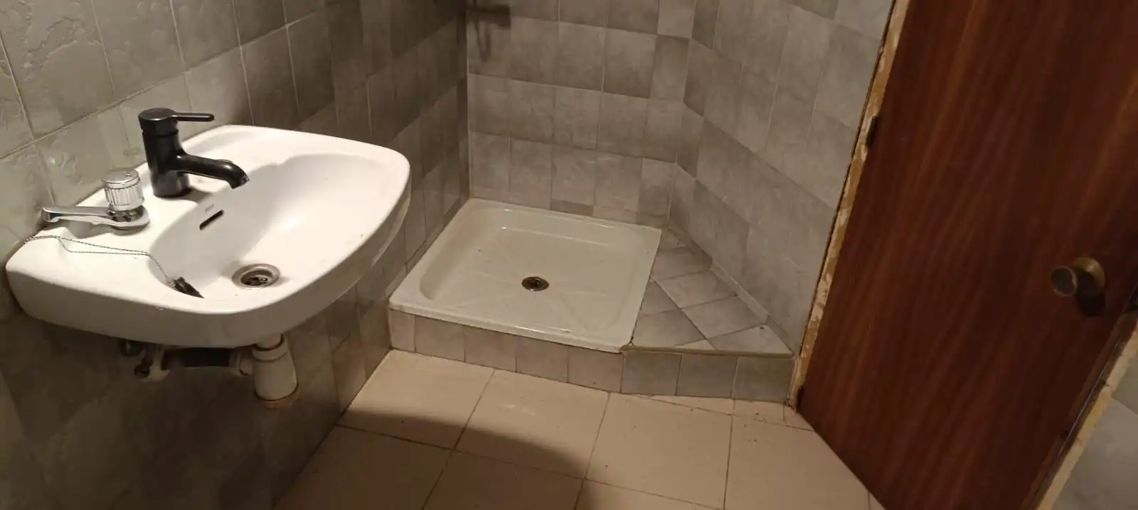 Bany de Local en venda en Zamora Capital  amb Moblat